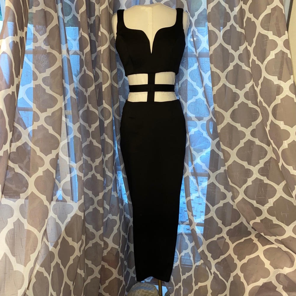 Nasty Gal Sexy Form Fitting cutout bodycon Midi Cocktail Dress Black